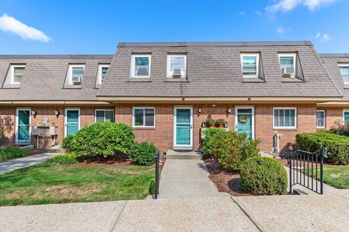 11-11 Walcott Valley Dr, Hopkinton, MA, 01748-1302 | Card Image