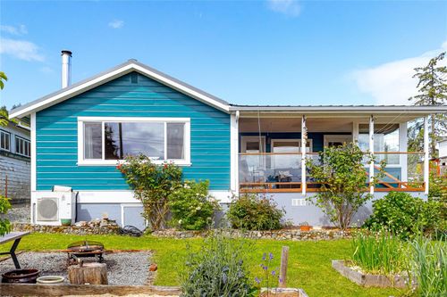8060 York Ave, Crofton, BC, V0R1R0 | Card Image