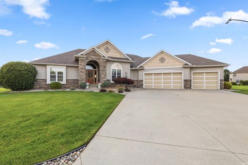 57637 Fall Creek Ct, Goshen, IN, 46528-6110 | Card Image