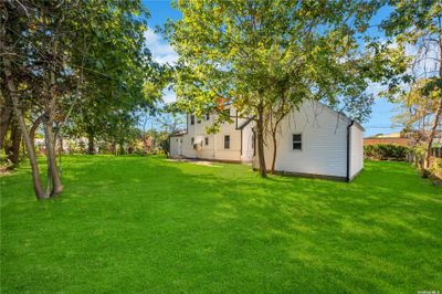 61 S 32nd Street, House other with 4 bedrooms, 2 bathrooms and null parking in Wyandanch NY | Image 2