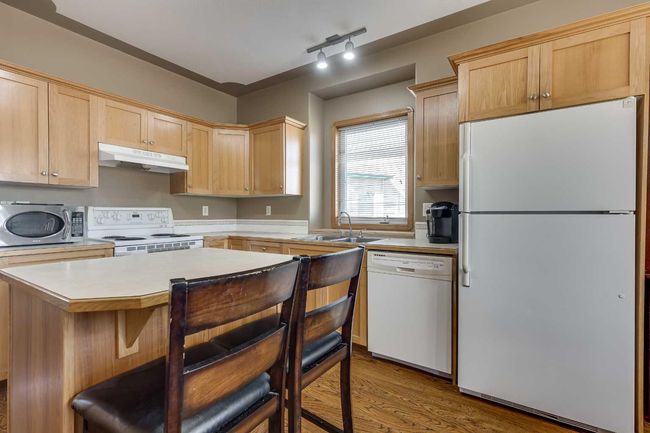 51 Abel Close, Townhouse with 4 bedrooms, 2 bathrooms and 2 parking in Red Deer AB | Image 11