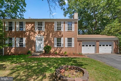 19908 Chesley Knoll Dr, GAITHERSBURG, MD, 20879-1642 | Card Image