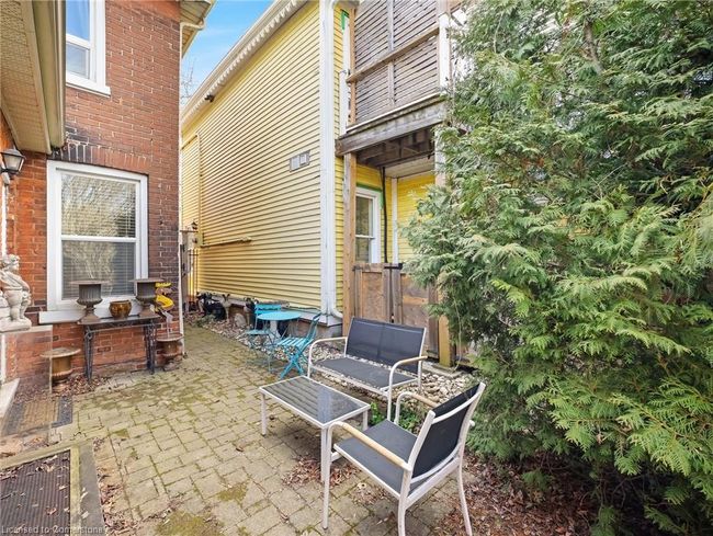 80 Ferrie St W, House other with 2 bedrooms, 2 bathrooms and 1 parking in Hamilton ON | Image 30
