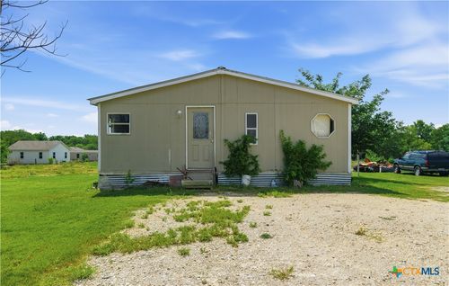 411 Summit Dr, Kyle, TX, 78640-9562 | Card Image