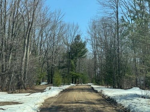 70 E Trail Se, Kalkaska, MI, 49646-9233 | Card Image