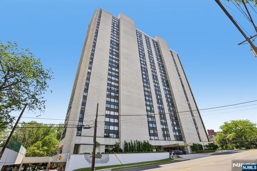 1500 Palisade Ave, Fort Lee, NJ, 07024-5337 | Card Image
