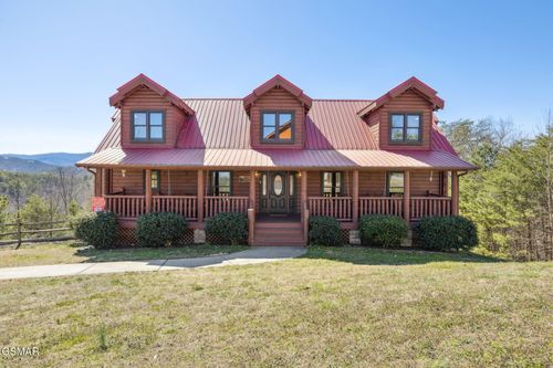 1107 N Trail Dr, Sevierville, TN, 37862-2731 | Card Image