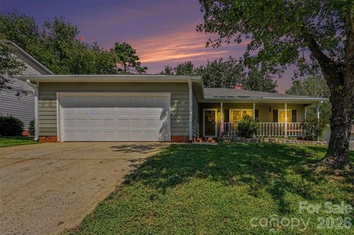 11525 Waterflower Ln, Charlotte, NC, 28262-9291 | Card Image