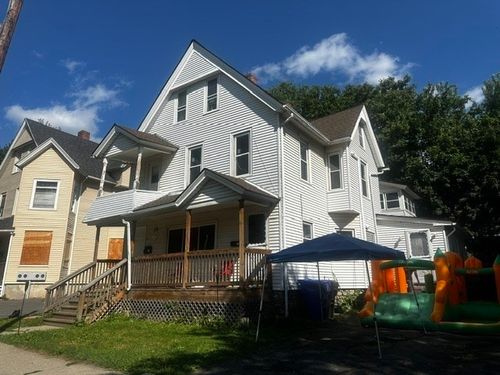 63-61-63 Acushnet Ave, Springfield, MA, 01105-2216 | Card Image