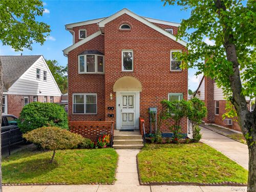 56-15 199th St, Fresh Meadows, NY, 11365-1725 | Card Image