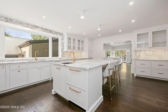 Kitchen | Image 13