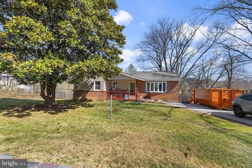 5811 Westchester Hills Ct, ELDERSBURG, MD, 21784-6759 | Card Image