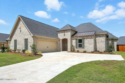 913 Brunswick Ct, Flowood, MS, 39232-1100 | Card Image