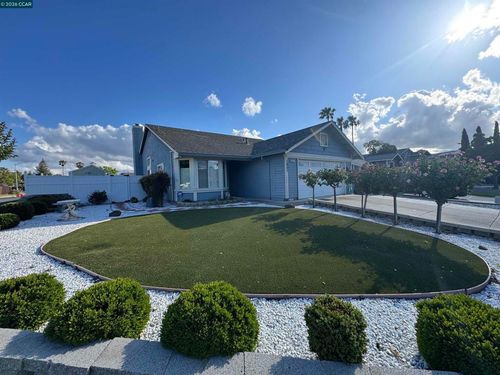 1801 Fairhaven Ct, Oakley, CA, 94561-3072 | Card Image