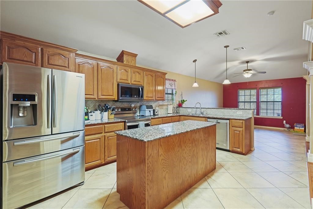 Residential in Odem 5