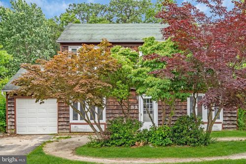 33 Windward Dr, Barnegat, NJ, 08005-1422 | Card Image