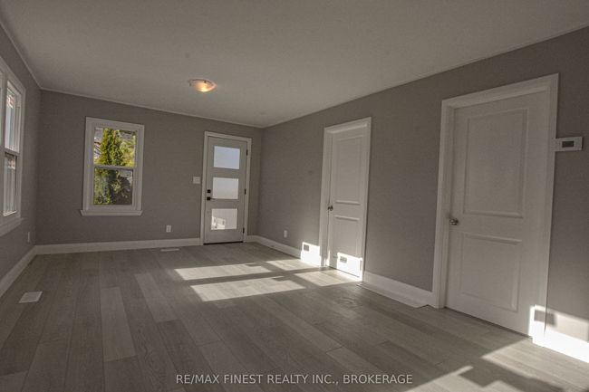 623 Macdonnell St, House other with 3 bedrooms, 1 bathrooms and 3 parking in Kingston ON | Image 5