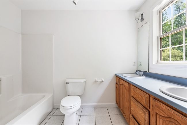 341 Quaddick Rd, House other with 3 bedrooms, 3 bathrooms and 4 parking in Thompson CT | Image 24