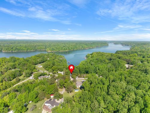1552 Damron Rd, Estill Springs, TN, 37330-4325 | Card Image