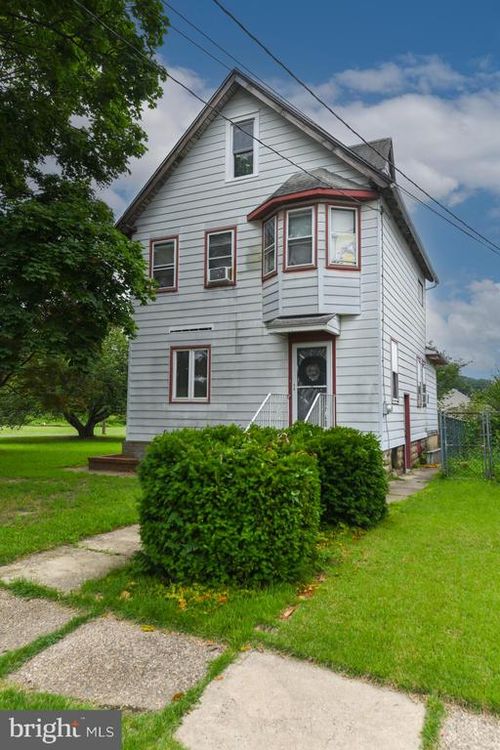 104 Lake Ave, GLENDORA, NJ, 08029-1116 | Card Image