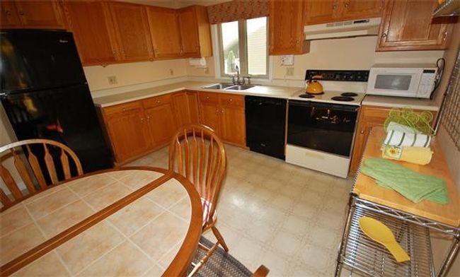 37 - 37 Benjamin Landing Ln, Condo with 2 bedrooms, 2 bathrooms and 2 parking in Franklin MA | Image 5