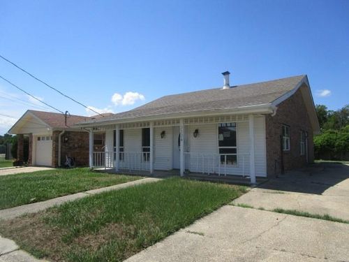 3304 Shannon Dr, Violet, LA, 70092-2861 | Card Image