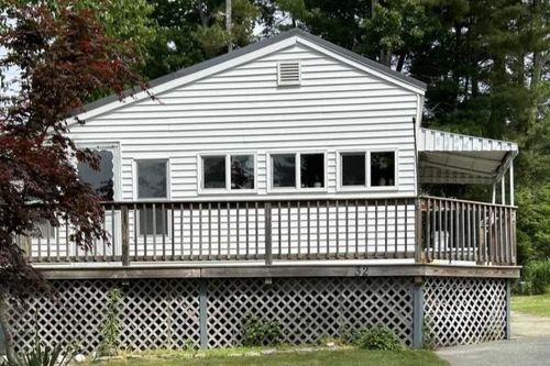 32 Parkwood Dr, Halifax, MA, 02338-1505 | Card Image