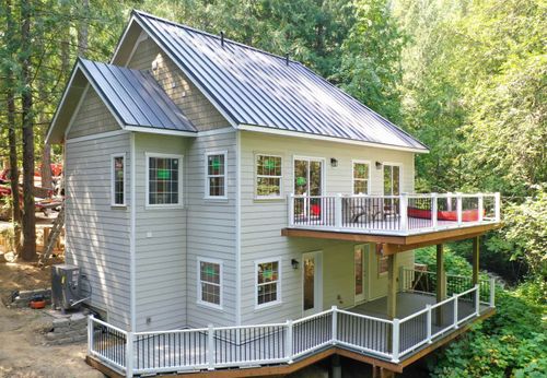4045 Southwood Shores Rd, Loon Lake, WA, 99148-9785 | Card Image