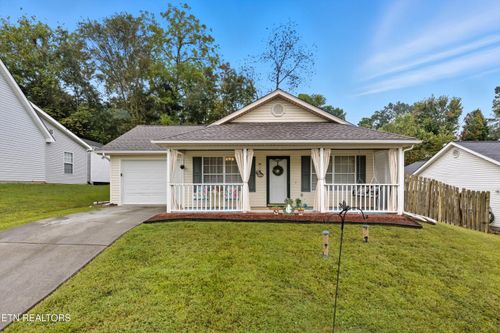 131 Emerald Court Pl, Lenoir City, TN, 37771-8075 | Card Image