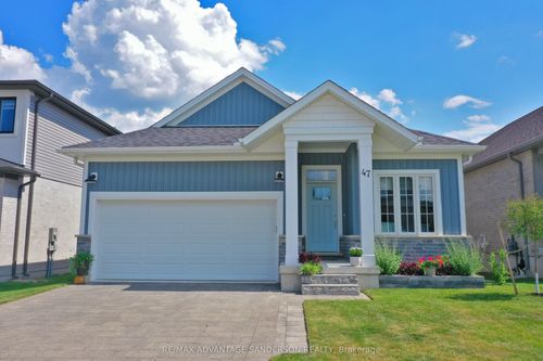 47 Bowman Dr, Ilderton, ON, N0M2A0 | Card Image