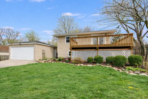 106 Crescent Road, Fox River Grove, IL, 60021 | Card Image