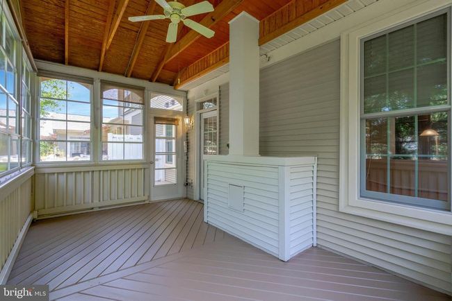 13717 Currant Loop, Townhouse with 3 bedrooms, 3 bathrooms and null parking in GAINESVILLE VA | Image 41