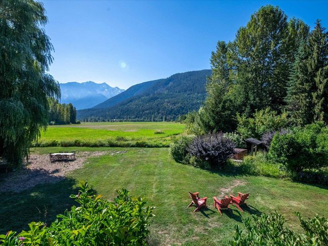 7702 Guthrie Road, House other with 5 bedrooms, 2 bathrooms and 1 parking in Pemberton BC | Image 10