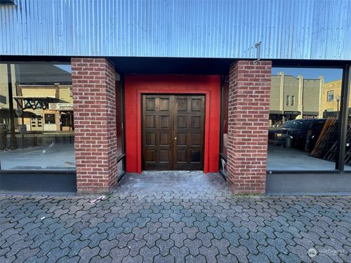 307 S 1st St, Mount Vernon, WA, 98273-3856 | Card Image