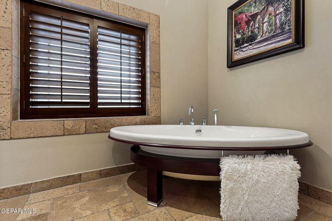 Primary Spa Bath | Image 37