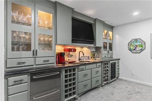 102 Nw Hackberry St, Lee's Summit, MO, 64064-1435 | Card Image