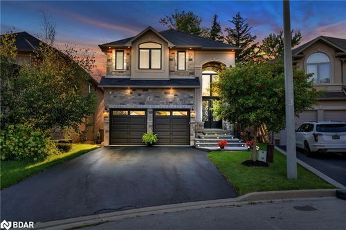 47 Lorupe Crt, Ancaster, ON, L9G0C8 | Card Image