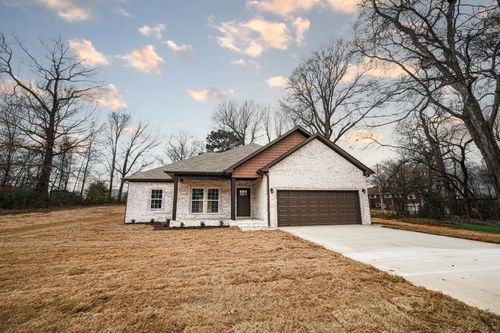 118 A C Curry St, Muscle Shoals, AL, 35661-2782 | Card Image