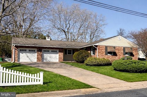 107 E Highland Ave, WILMINGTON, DE, 19804-2708 | Card Image
