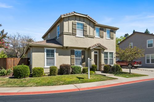 692 Humbert St, Folsom, CA, 95630-5452 | Card Image