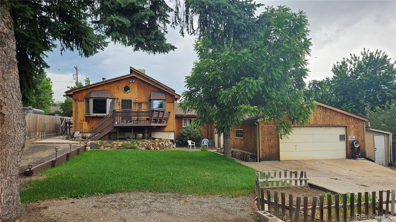 Vivian St, Lakewood, CO 80401