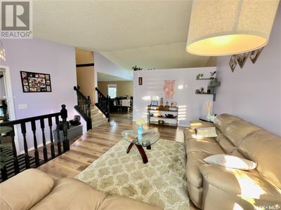 911 Bercovich Cres, House other with 6 bedrooms, 4 bathrooms and null parking in Regina SK | Image 3