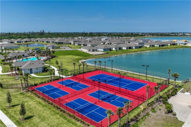511 Spring Hill Lake Loop, House other with 3 bedrooms, 3 bathrooms and 2 parking in CAPE CORAL FL | Image 20