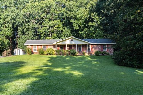 1501 Lucelle Ave, Stone Mountain, GA, 30087-3316 | Card Image