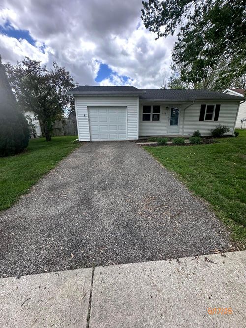 103 Andrew Ct E, London, OH, 43140-9052 | Card Image