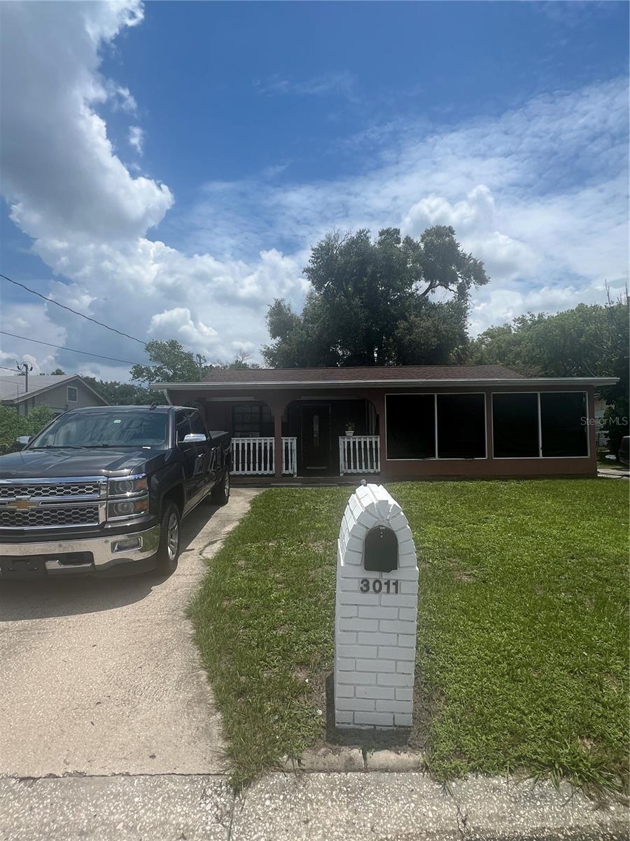42nd St, Tampa, FL 33605