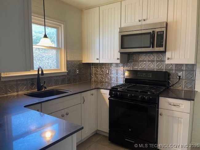5003 S Boston Ave, House other with 3 bedrooms, 3 bathrooms and null parking in Tulsa OK | Image 12