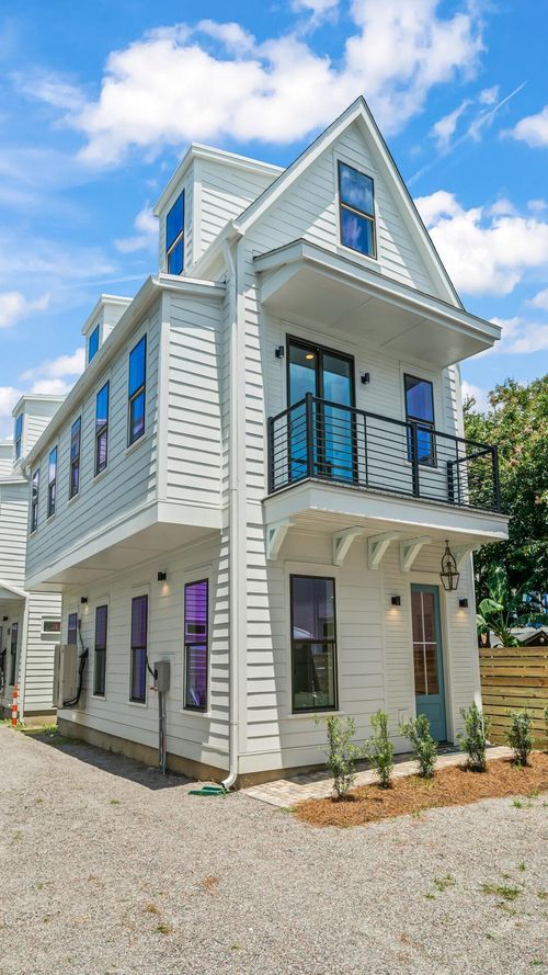 22 Nats Ct, Charleston, SC, 29403-6986 | Card Image