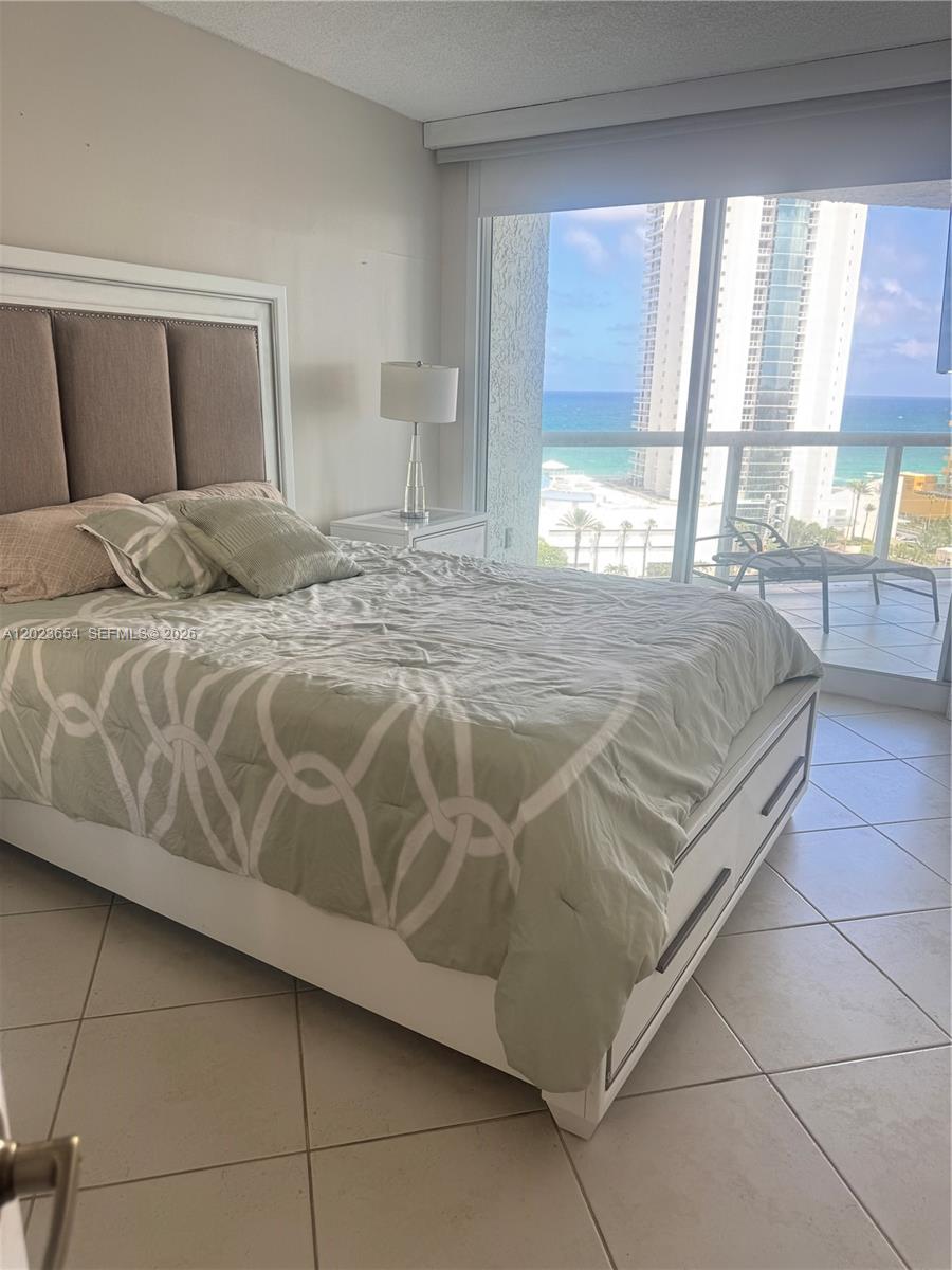 Residential in Sunny Isles Beach 3