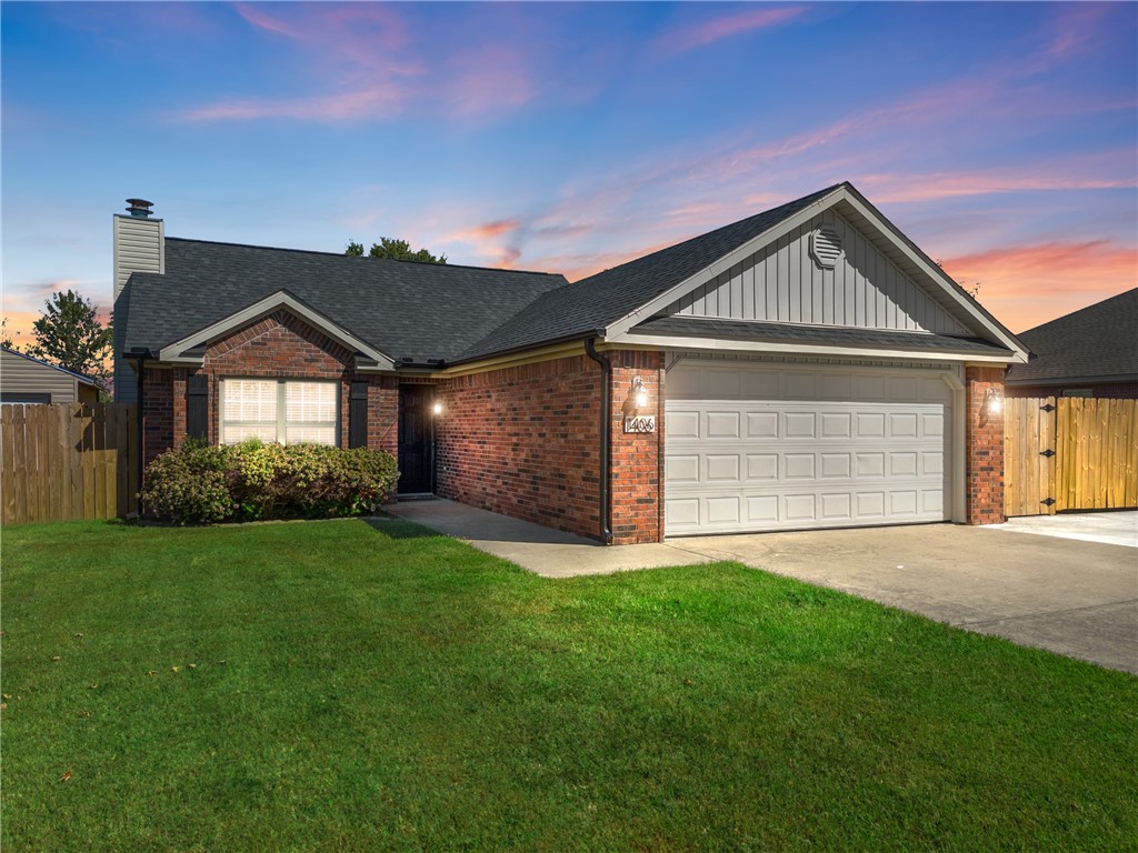 Chitwood St, Pea Ridge, AR 72751